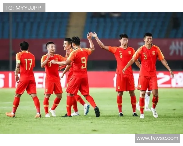 足球俱乐部发展新机遇探索与挑战分析推动足球产业全面升级